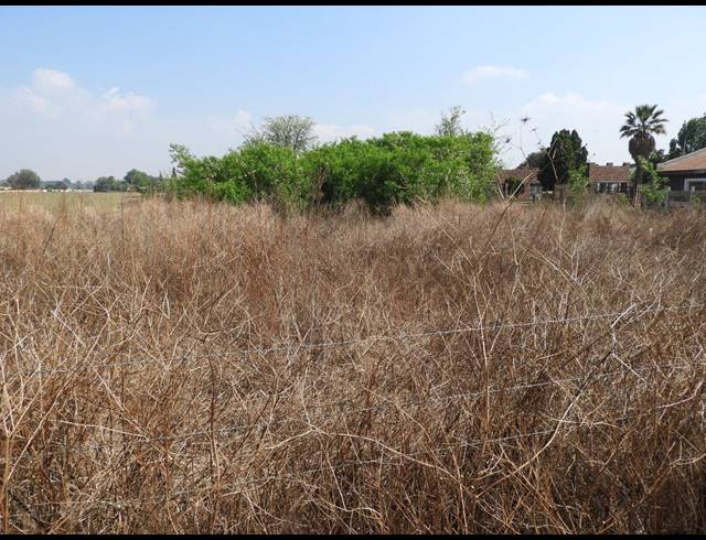 1,088M² VACANT LAND FOR SALE IN WALDRIFT
